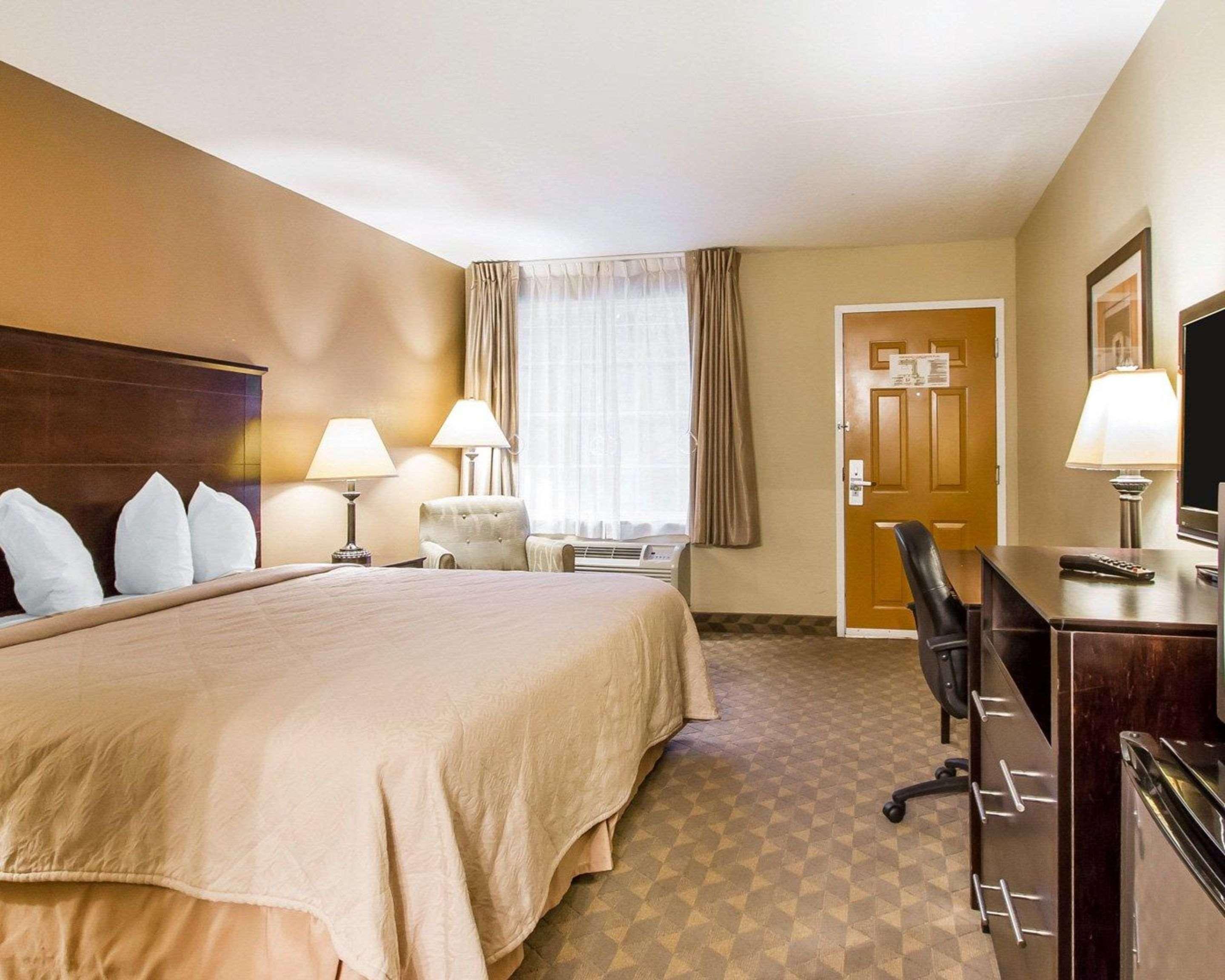 Quality Inn & Suites Greenville I-65 Екстериор снимка