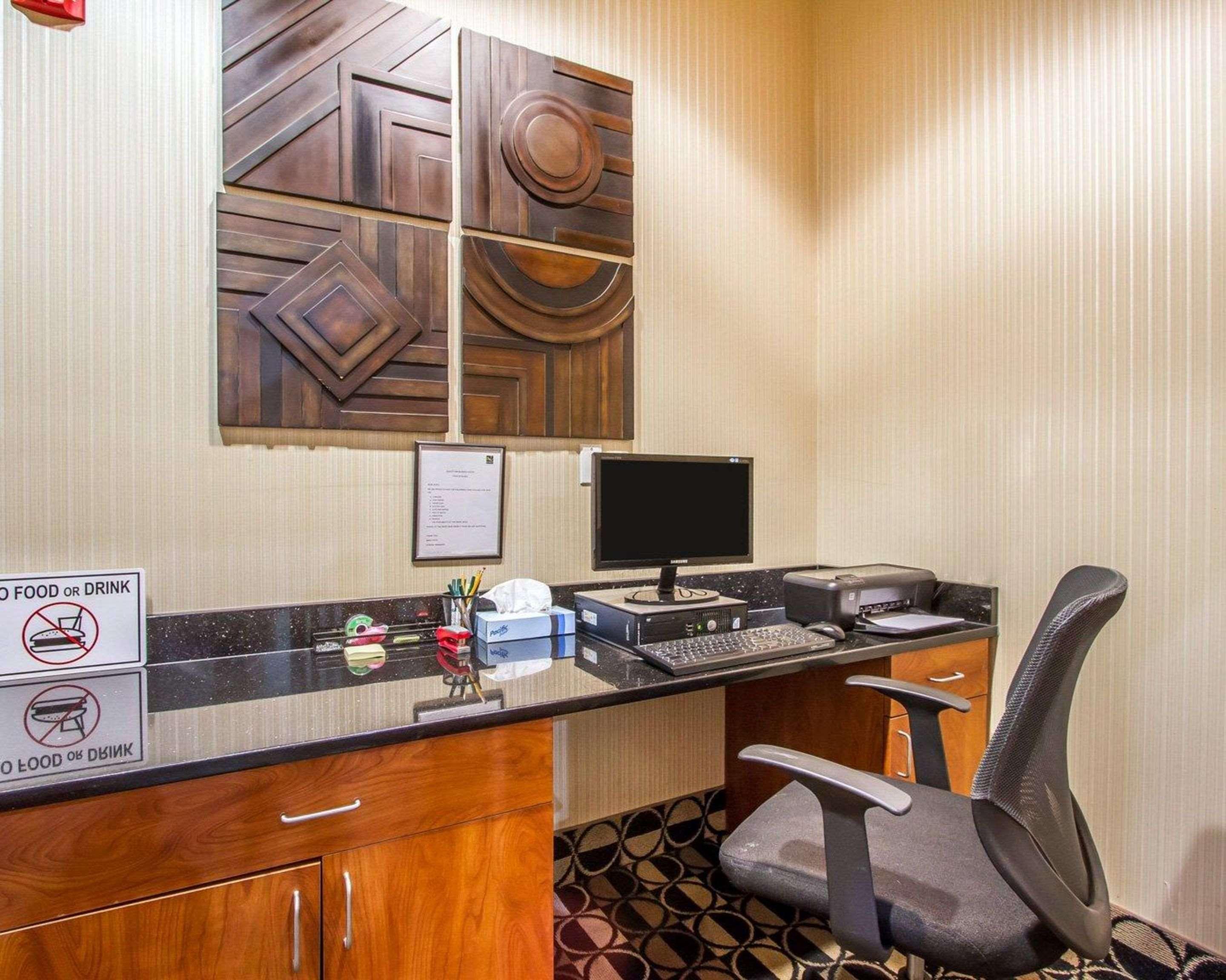 Quality Inn & Suites Greenville I-65 Екстериор снимка