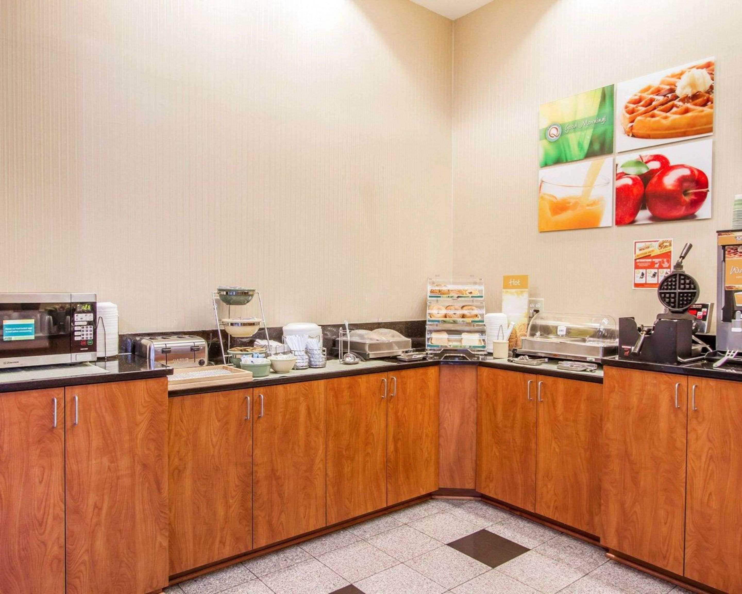 Quality Inn & Suites Greenville I-65 Екстериор снимка