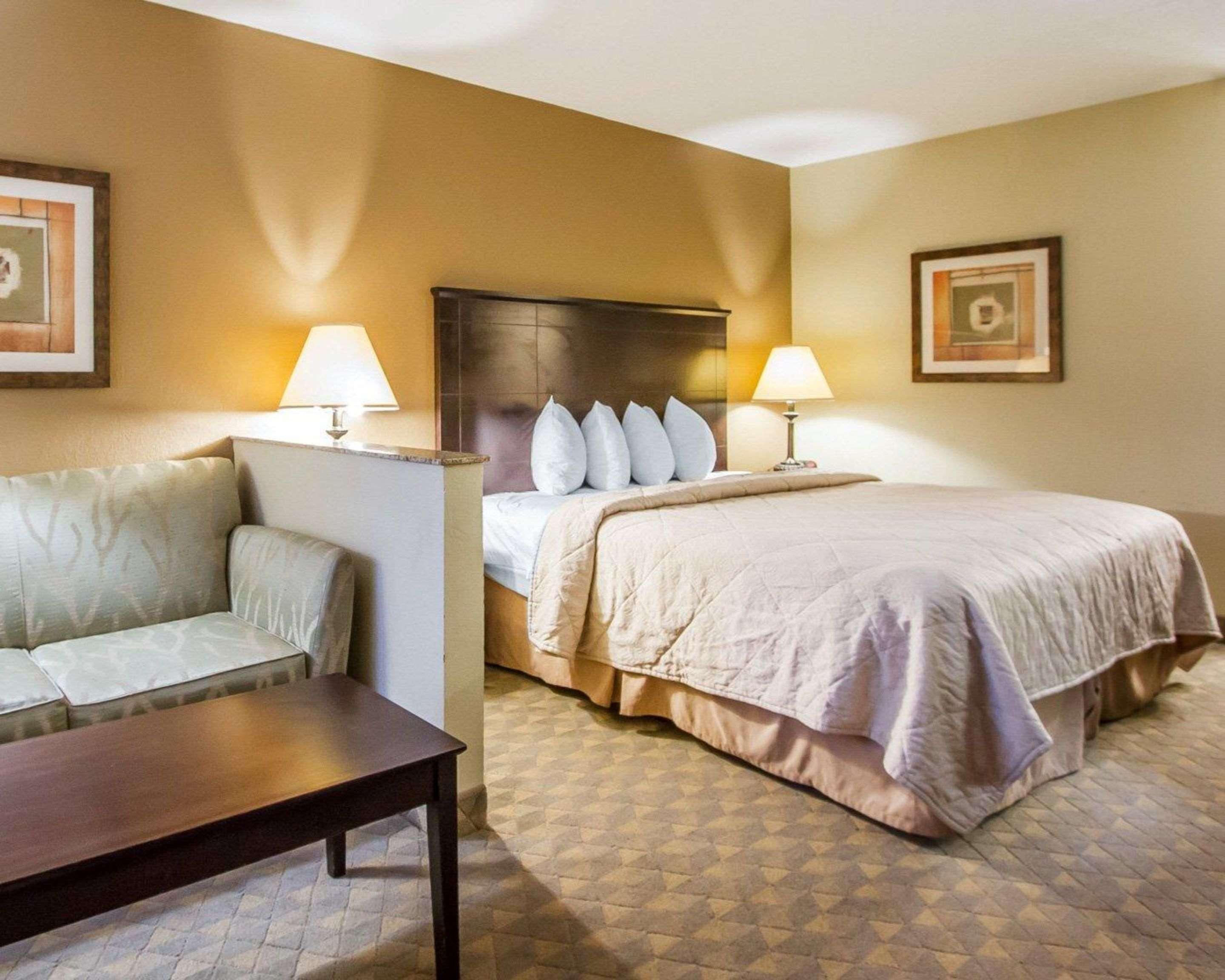 Quality Inn & Suites Greenville I-65 Екстериор снимка