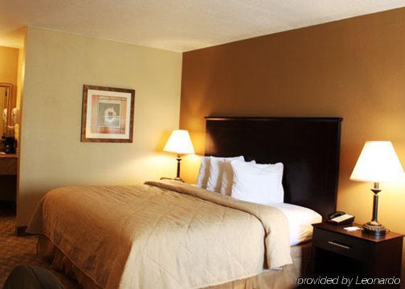 Quality Inn & Suites Greenville I-65 Стая снимка