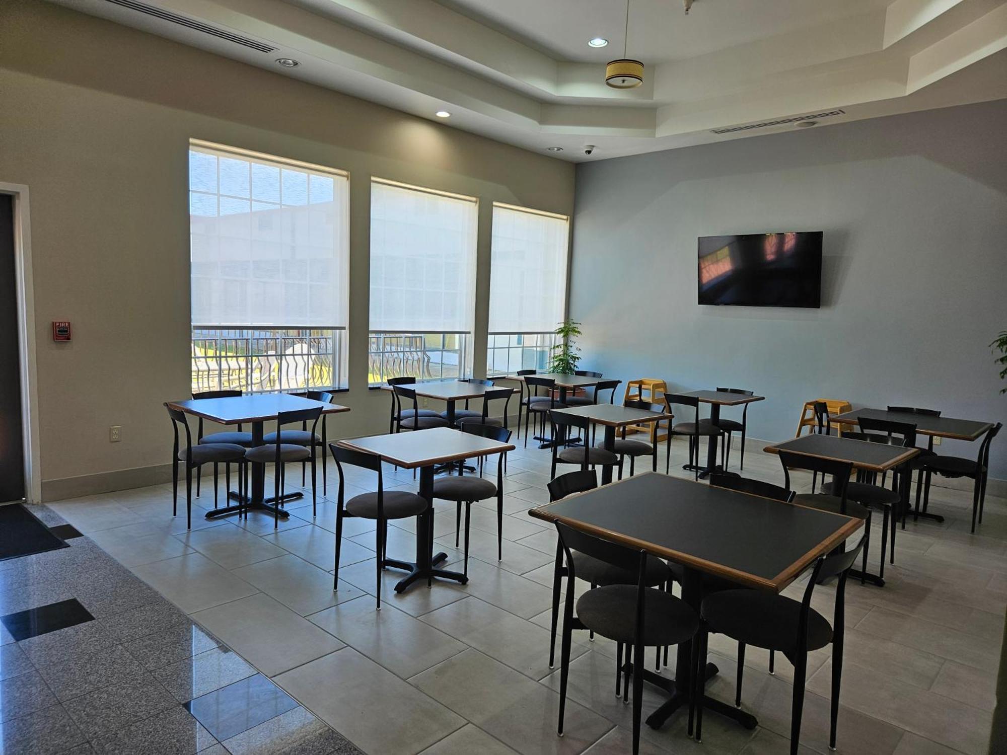Quality Inn & Suites Greenville I-65 Екстериор снимка