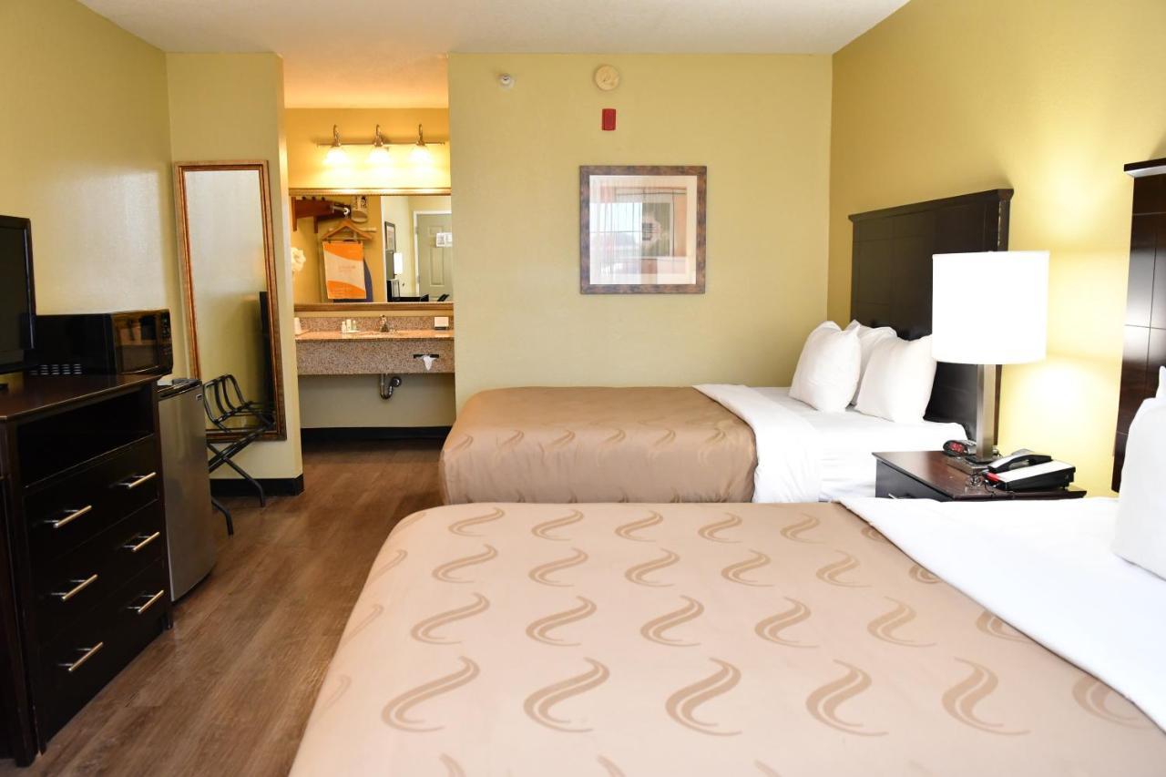 Quality Inn & Suites Greenville I-65 Екстериор снимка
